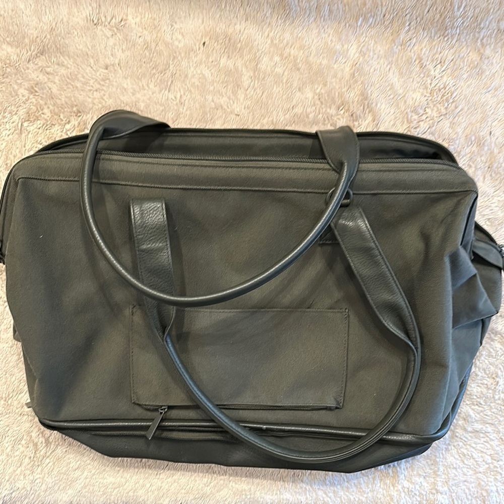 Beis Olive The Weekender Bag